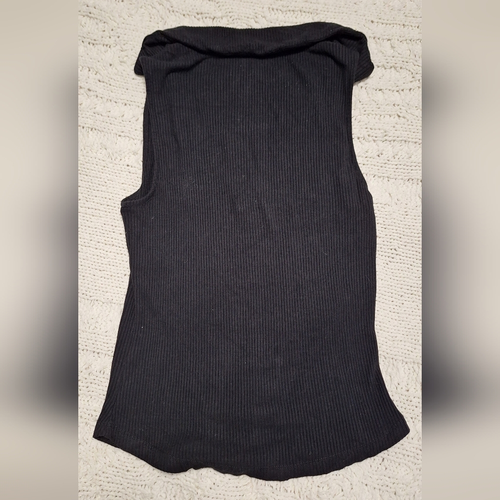 Evereve Rib Knit Top - Picture 4 of 4